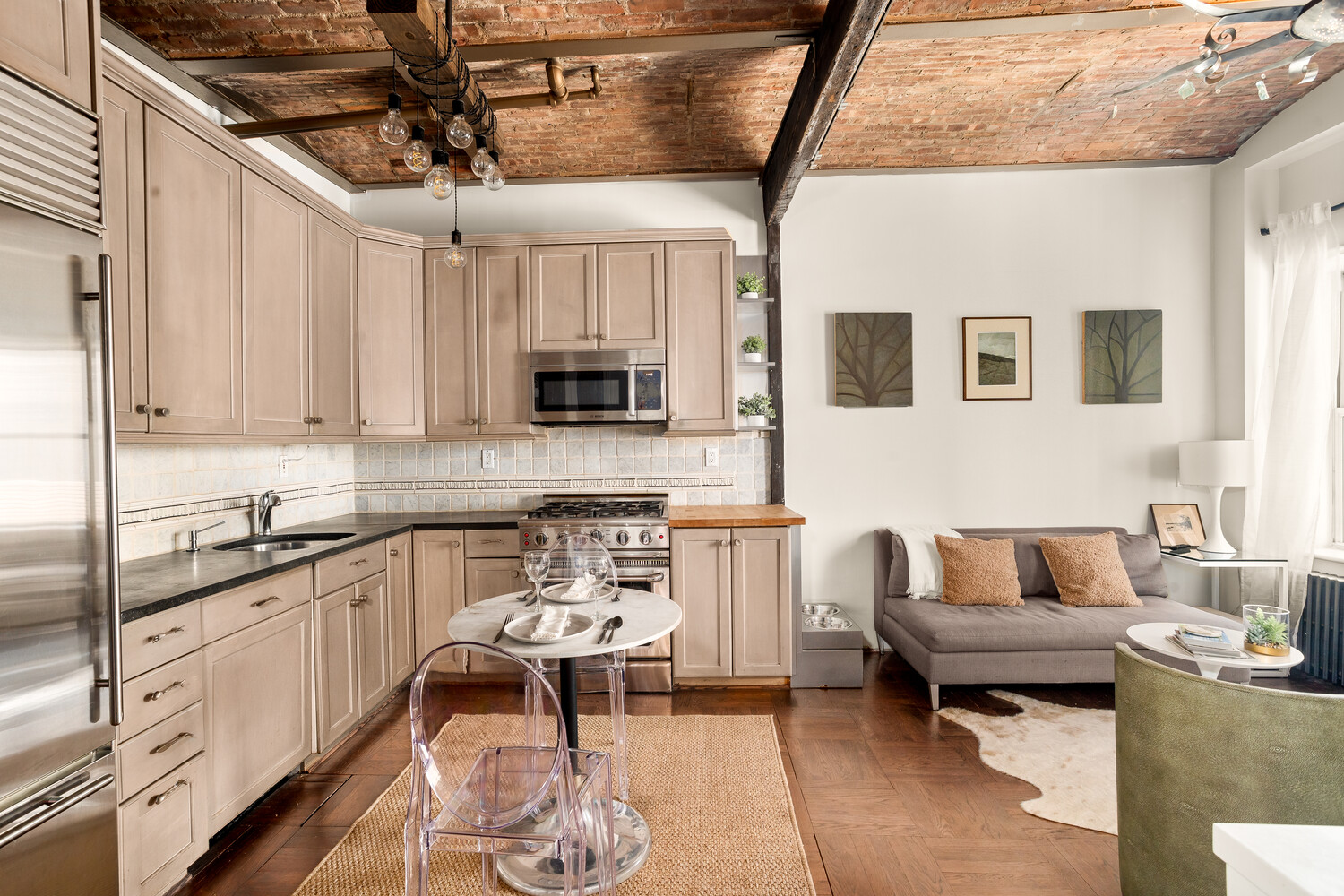 205 West 57th Street Midtown West New York NY 10019