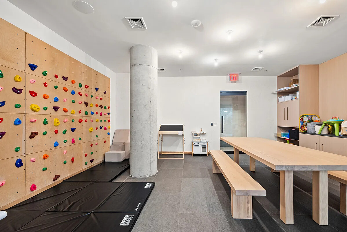 110 North 1st Street PHB Williamsburg Brooklyn NY 11249