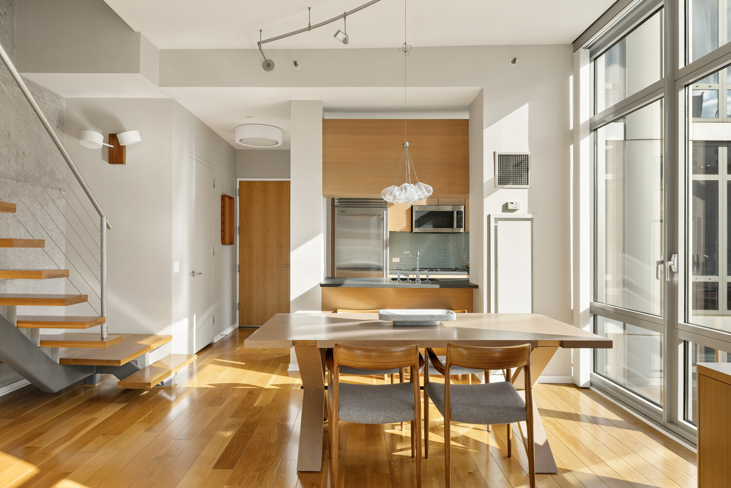 310 West 52nd Street 6E Clinton New York NY 10019