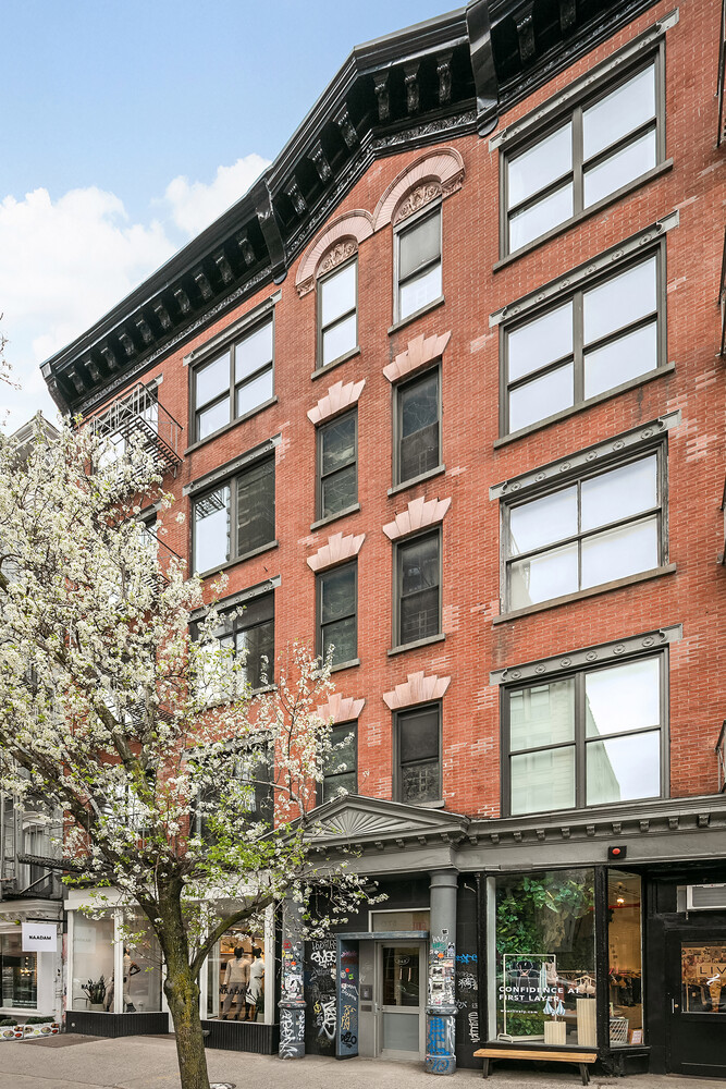 242 Lafayette Street 2N Soho New York NY 10012