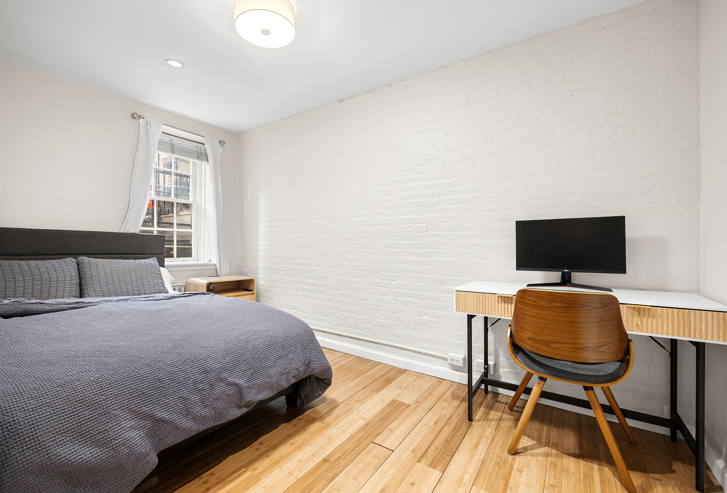 162 Ninth Avenue B Chelsea New York NY 10011