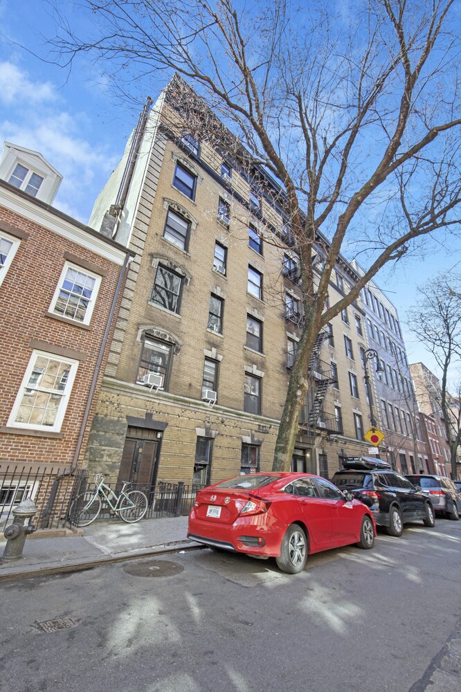 55 Barrow Street 5 W. Greenwich Village New York NY 10014