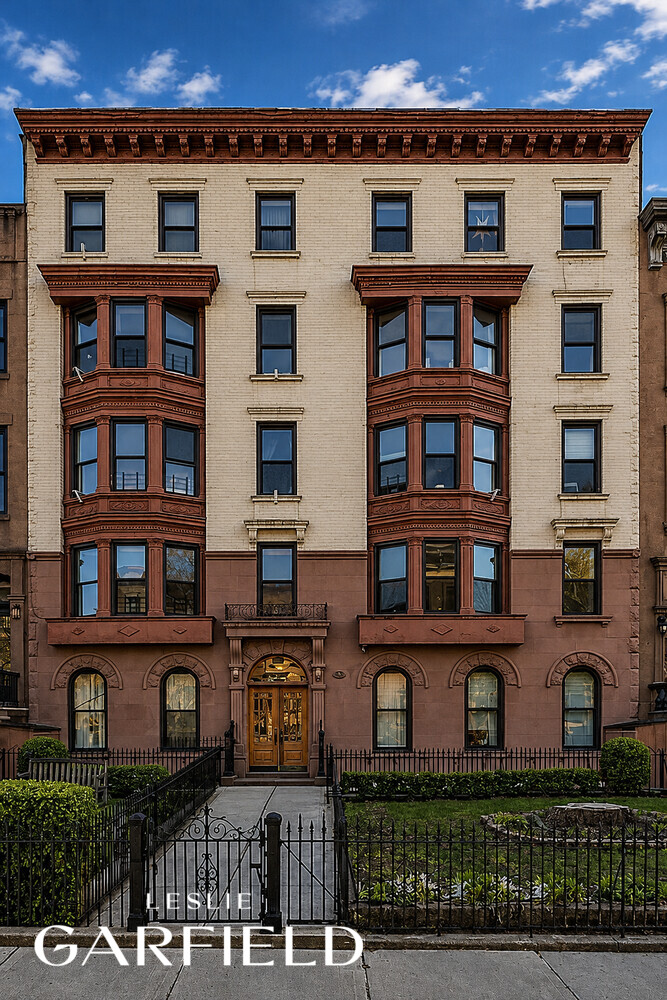 74 2nd Place 5B Carroll Gardens Brooklyn NY 11231