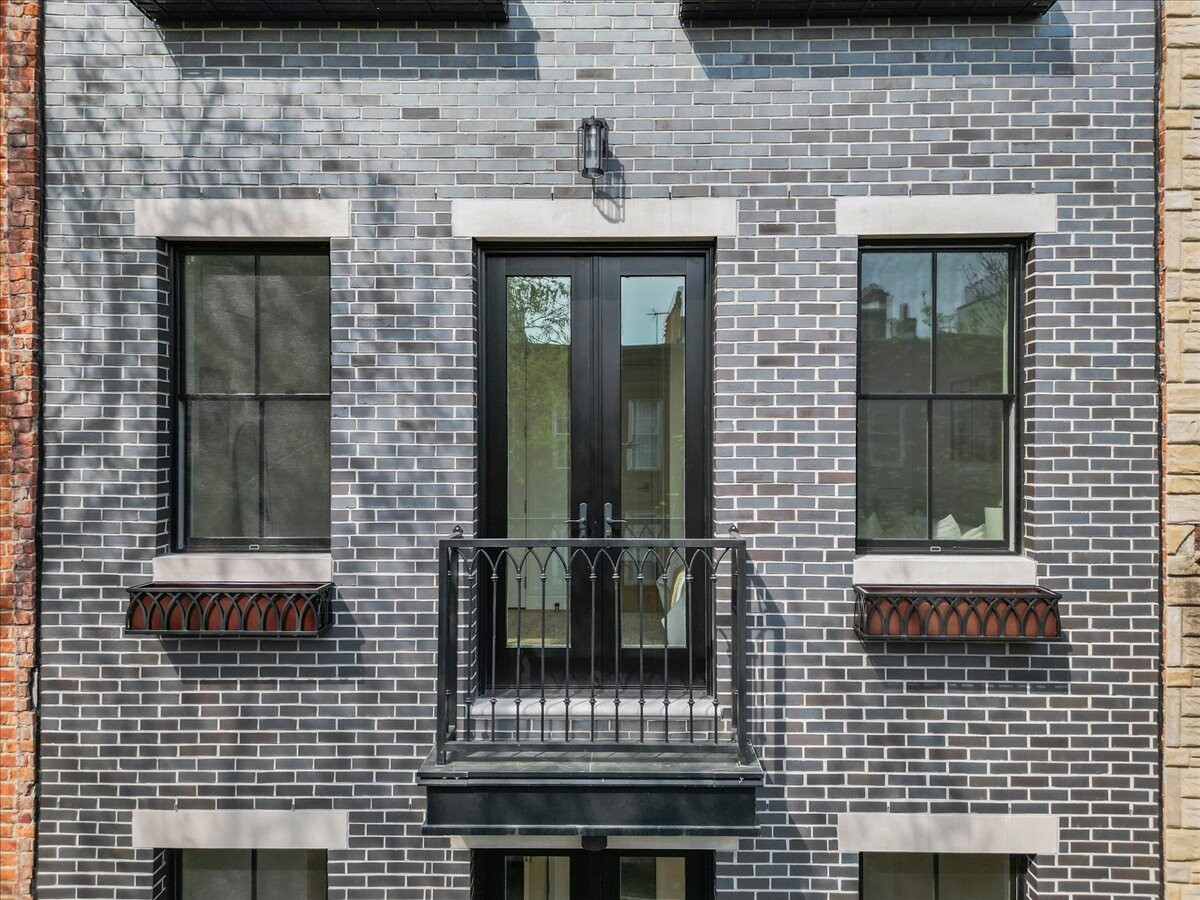 147 Luquer Street 3 Carroll Gardens Brooklyn NY 11231