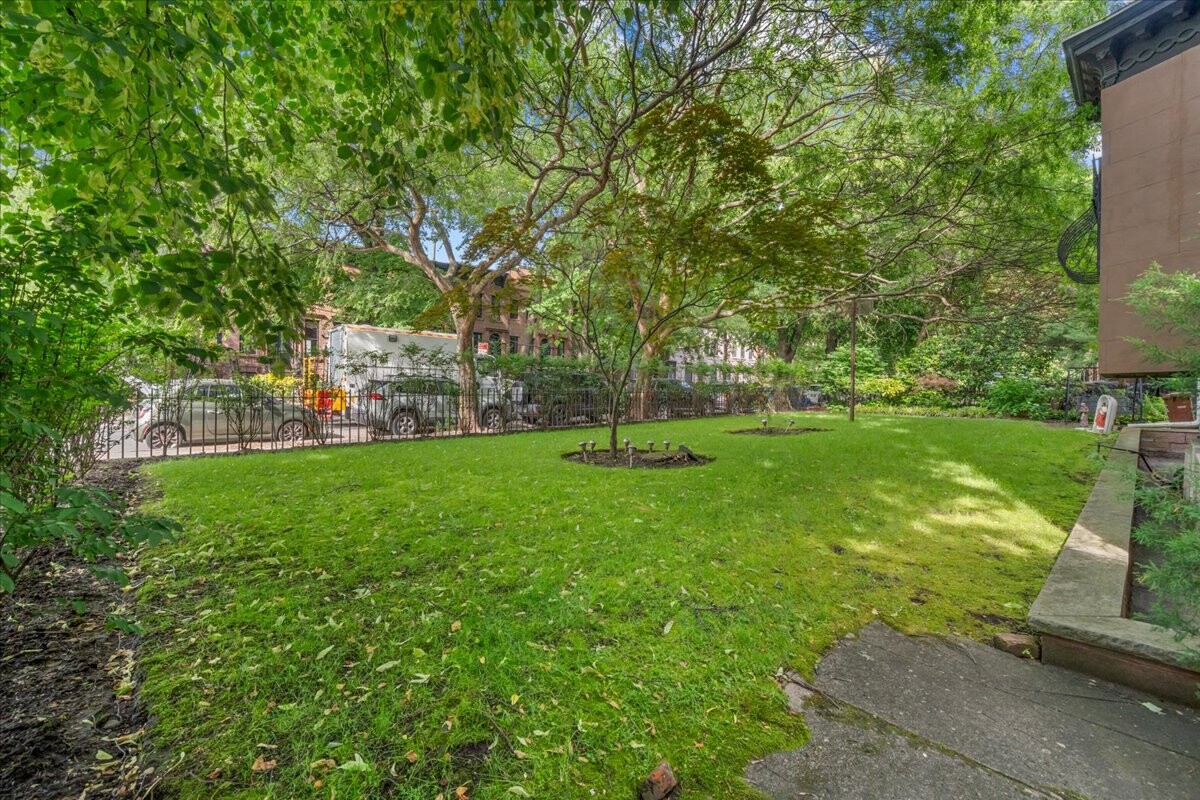 485 Clinton Street Carroll Gardens Brooklyn NY 11231