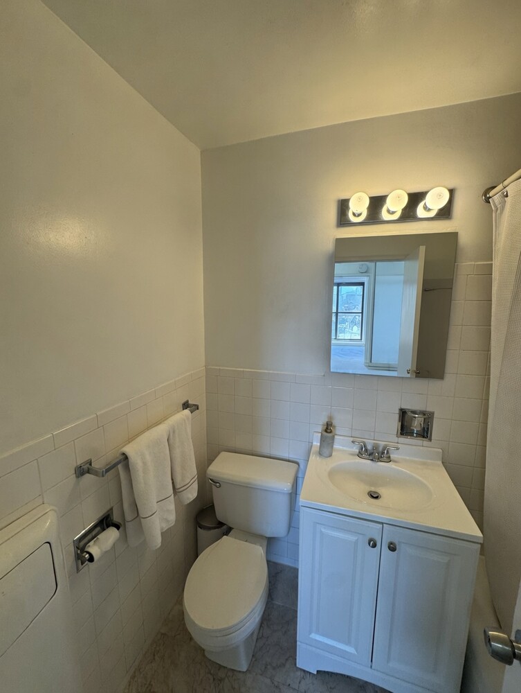 142 West End Avenue, #25T