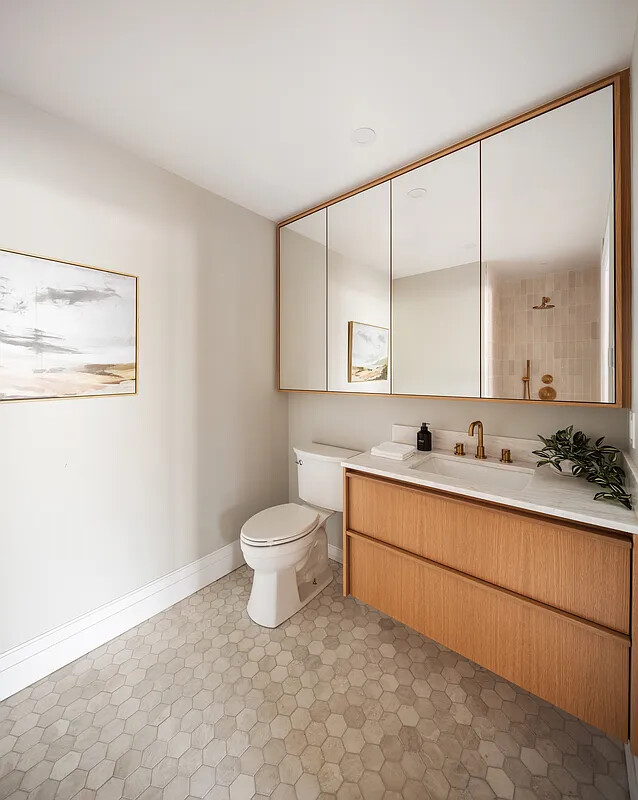 215 Calyer Street 4 Greenpoint Brooklyn NY 11222