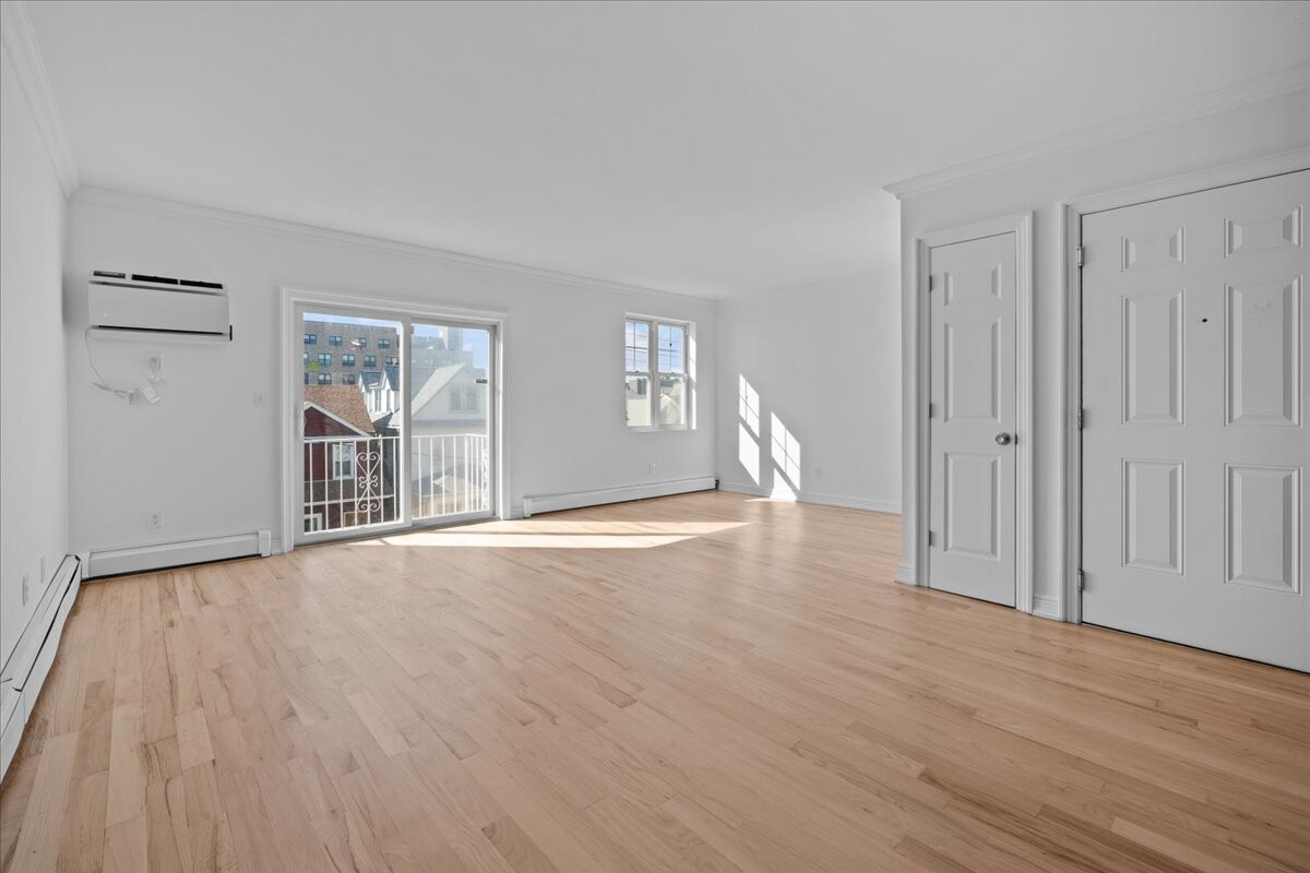 126 Beach 92nd Street Hammels Queens NY 11693