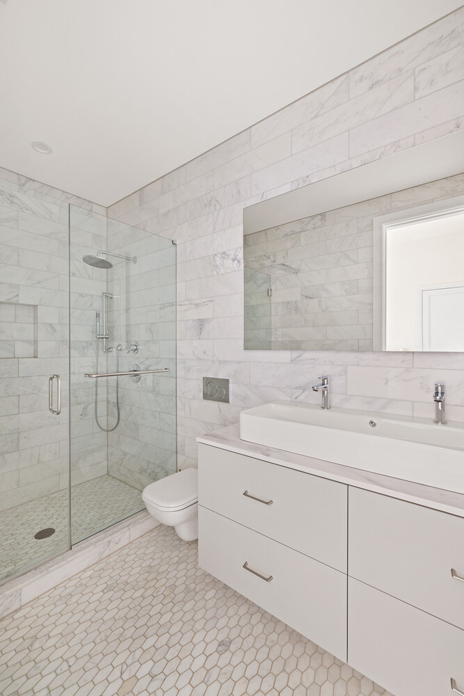 84 Oak Street 3B Greenpoint Brooklyn NY 11222