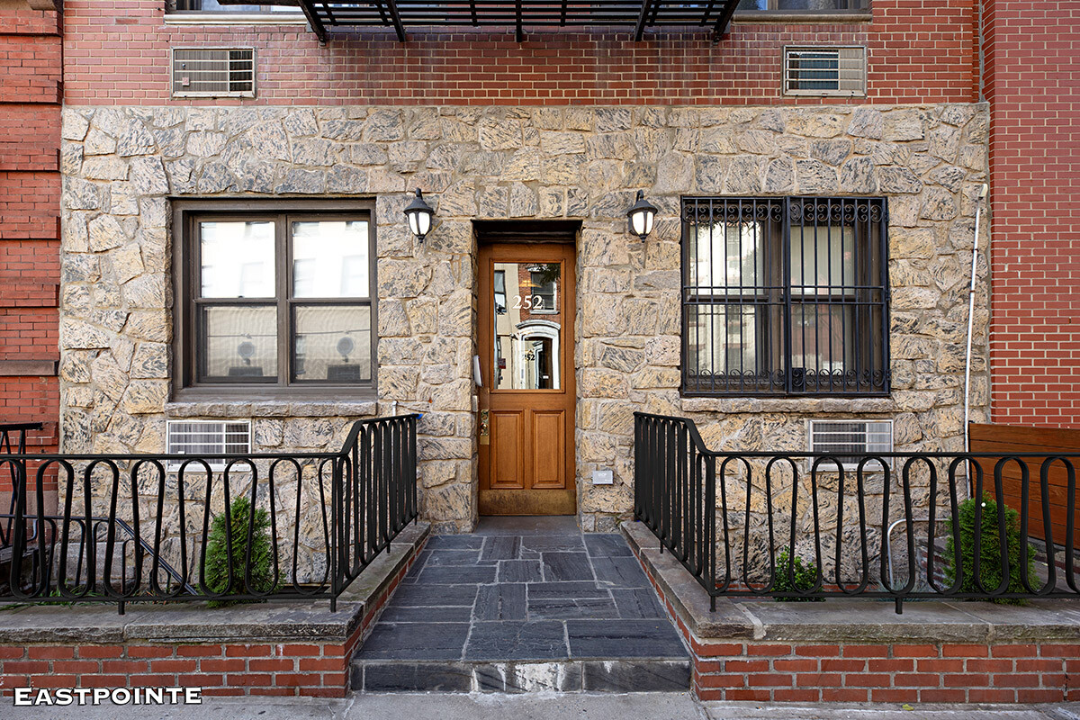 252 West 20th Street 5A Chelsea New York NY 10011