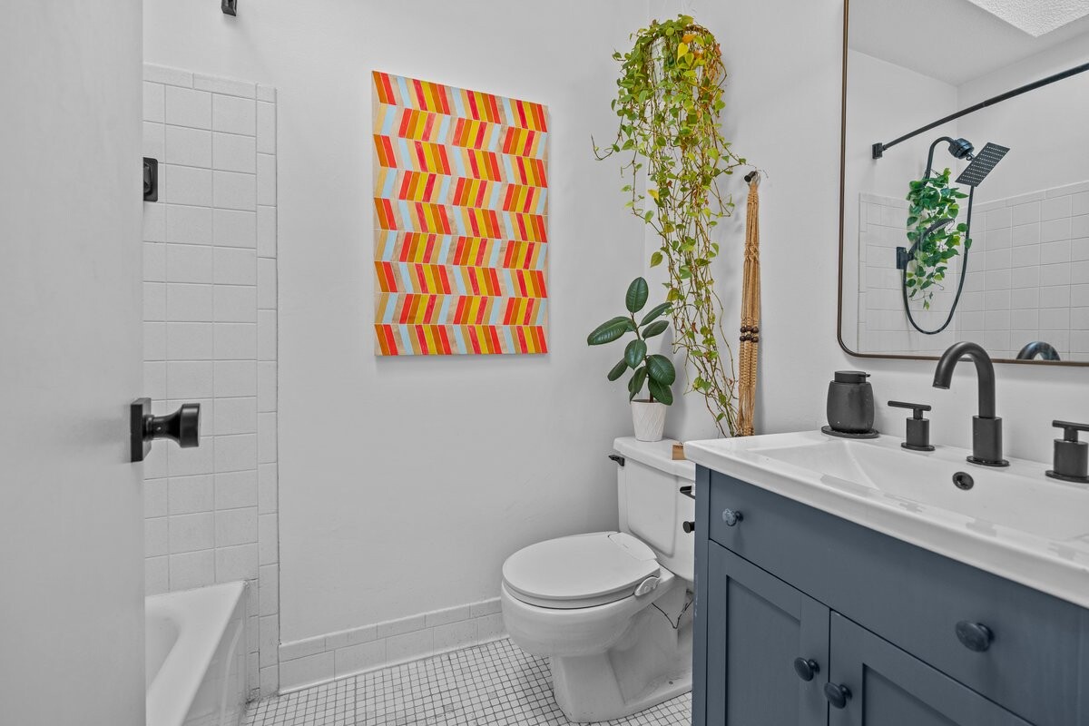 10104 4th Avenue 4D Fort Hamilton Brooklyn NY 11209