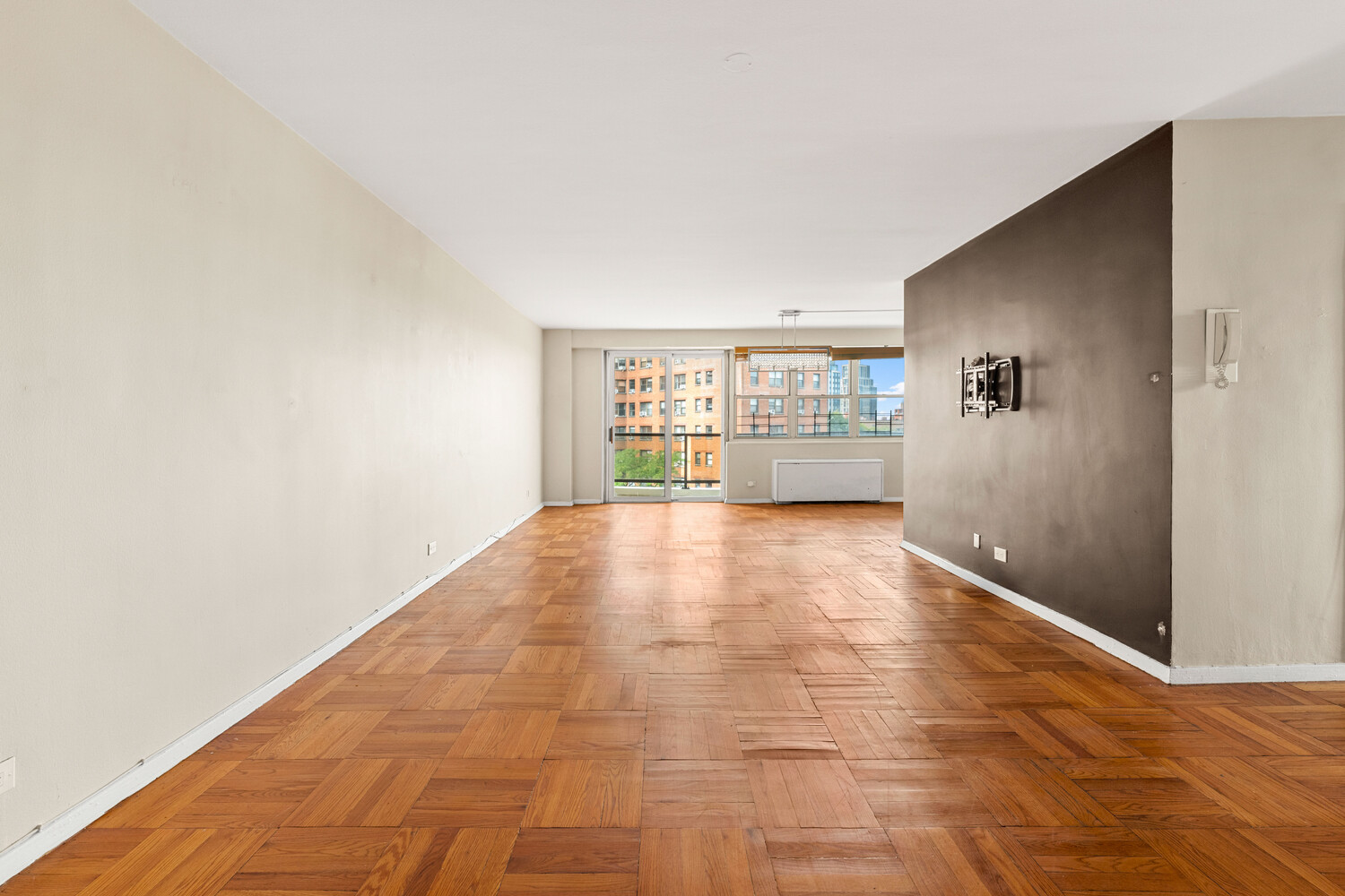 102-10 66th Road 8D Forest Hills Queens NY 11375