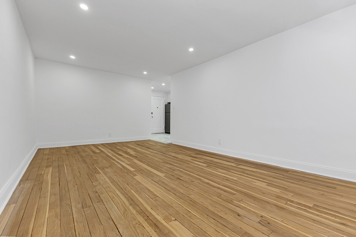 105-28 65th Avenue Forest Hills Queens NY 11375