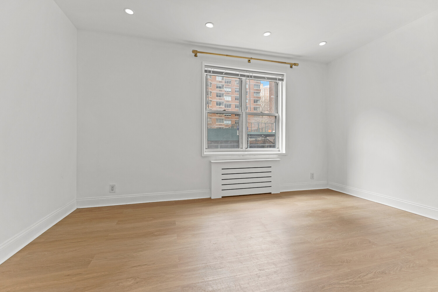 350 East 30th Street 1D Kips Bay New York NY 10016