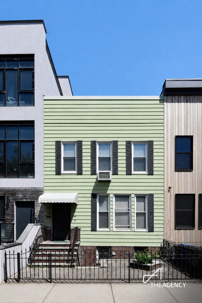 182 Russell Street Greenpoint Brooklyn NY 11222