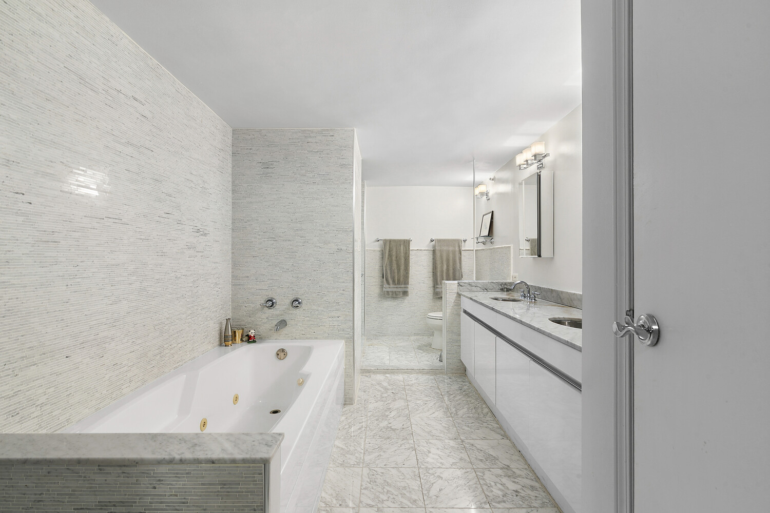 121 West 20th Street Chelsea New York NY 10011