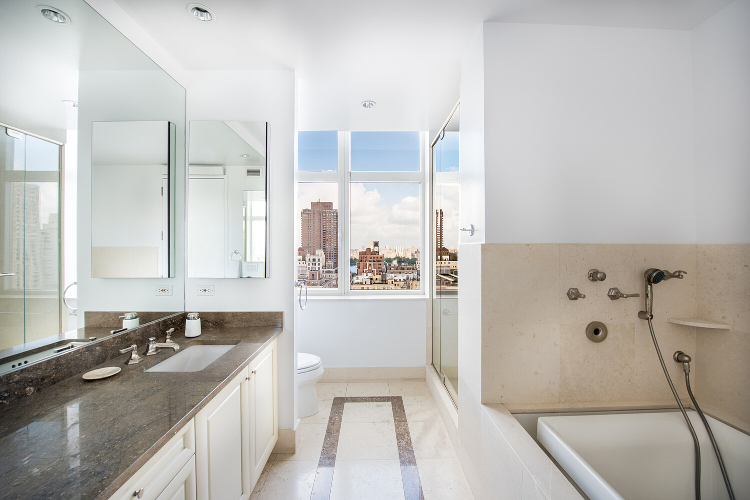 181 East 90th Street 26A Carnegie Hill New York NY 10128