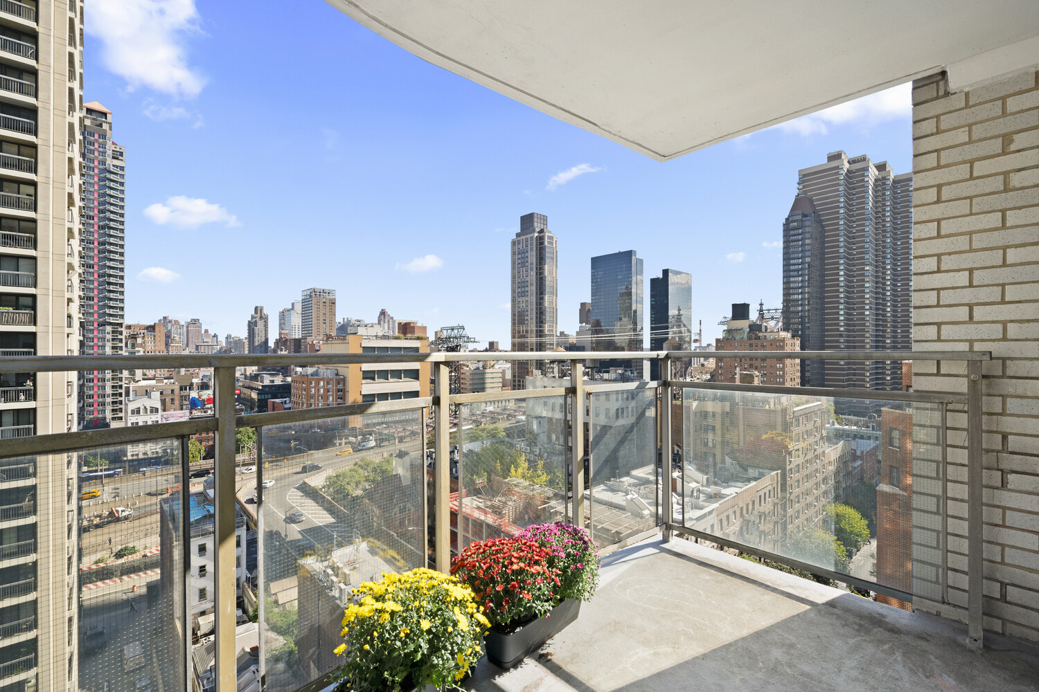 303 East 57th Street 14J Sutton Place New York NY 10022