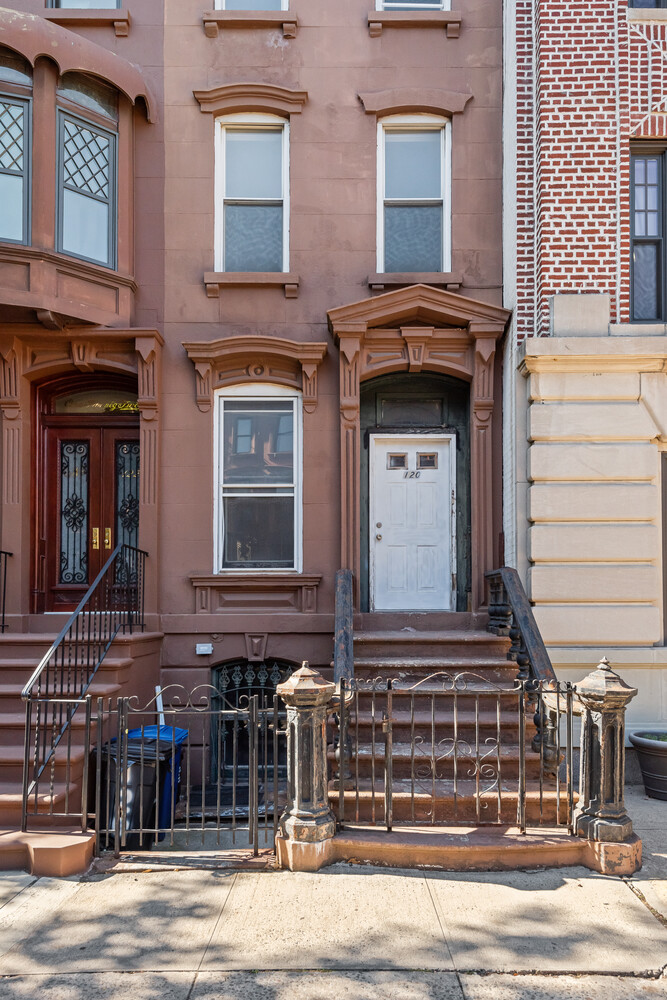 120 Cambridge Place Clinton Hill Brooklyn NY 11238