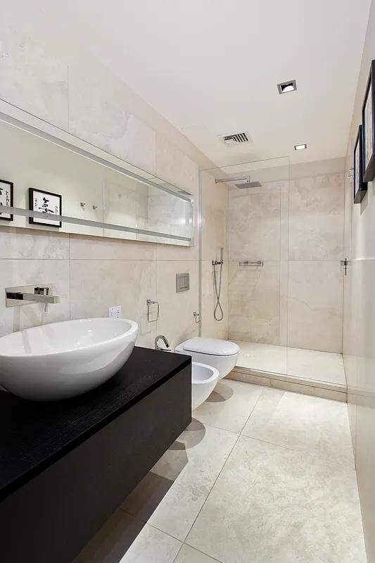 641 Fifth Avenue Midtown East New York NY 10022