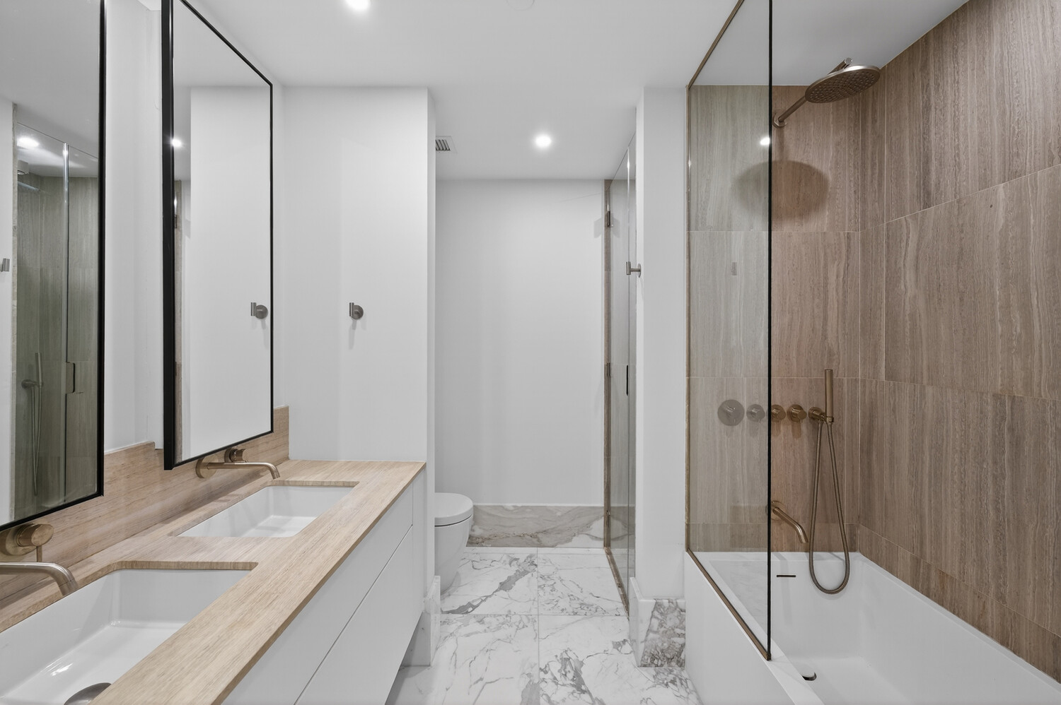 429 Kent Avenue TH8 Williamsburg Brooklyn NY 11249