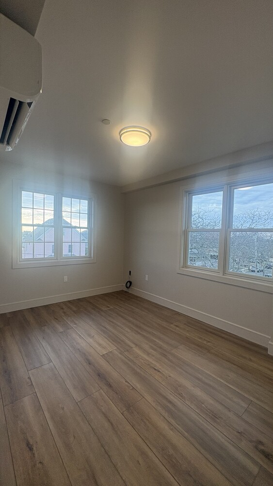 512 Beach 130th Street 3A Belle Harbor Queens NY 11694