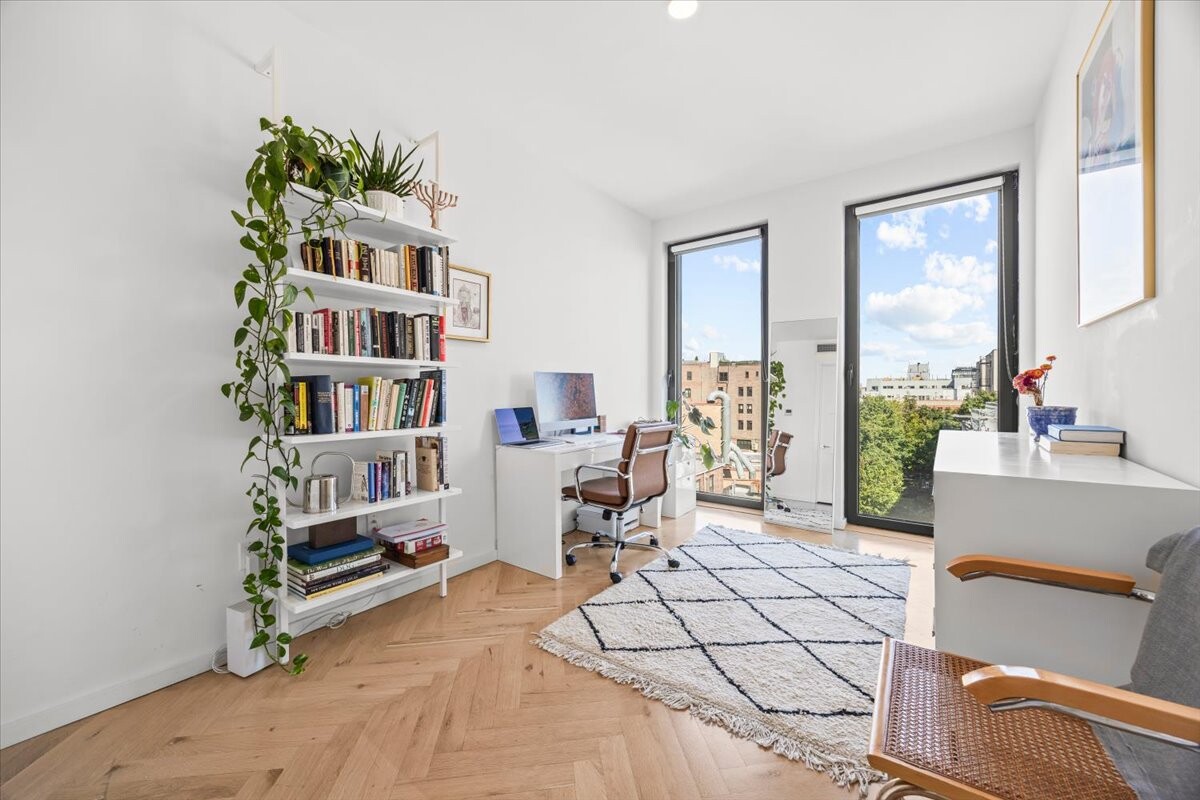 805 Washington Avenue 4B Crown Heights Brooklyn NY 11238