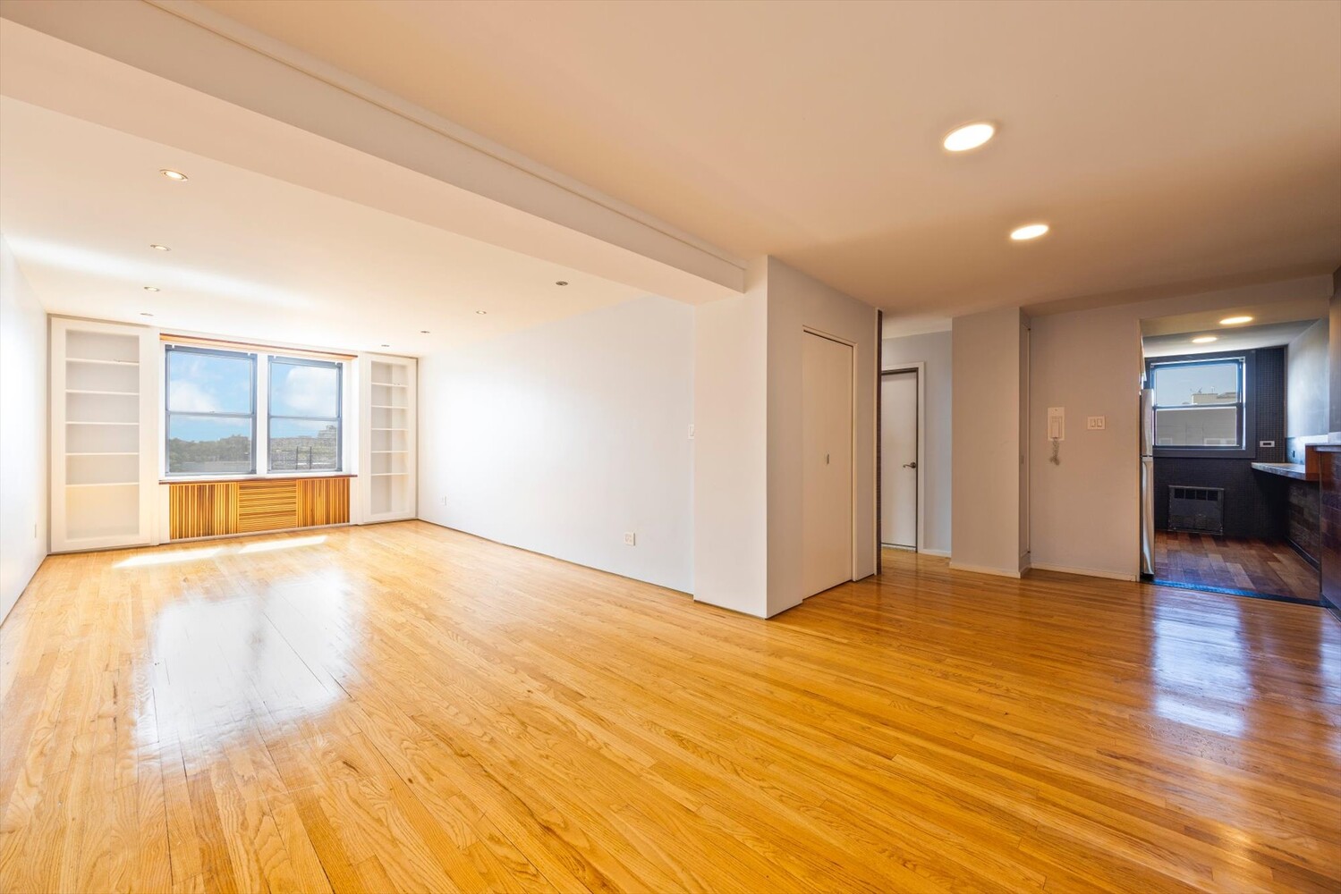 1215 Avenue M 6G Midwood Brooklyn NY 11230
