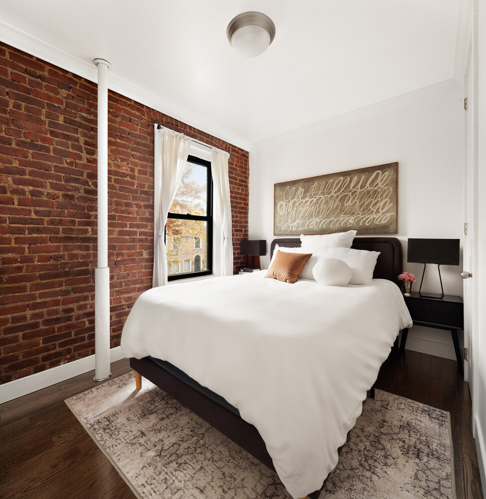 21-06 35th Street Steinway-Ditmars Queens NY 11105