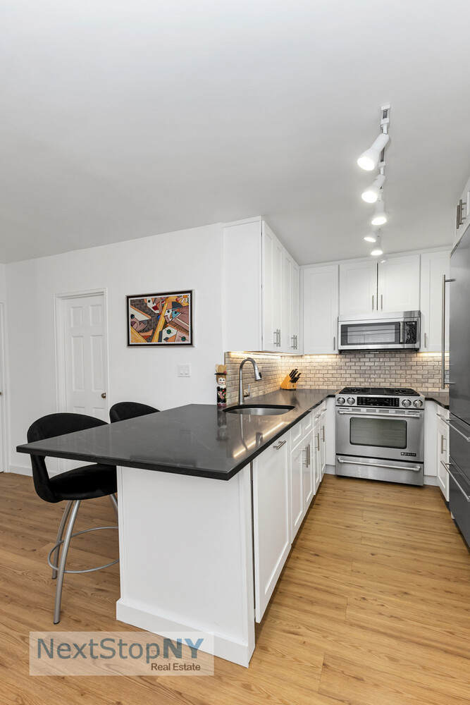 400 East 56th Street 35S Sutton Place New York NY 10022