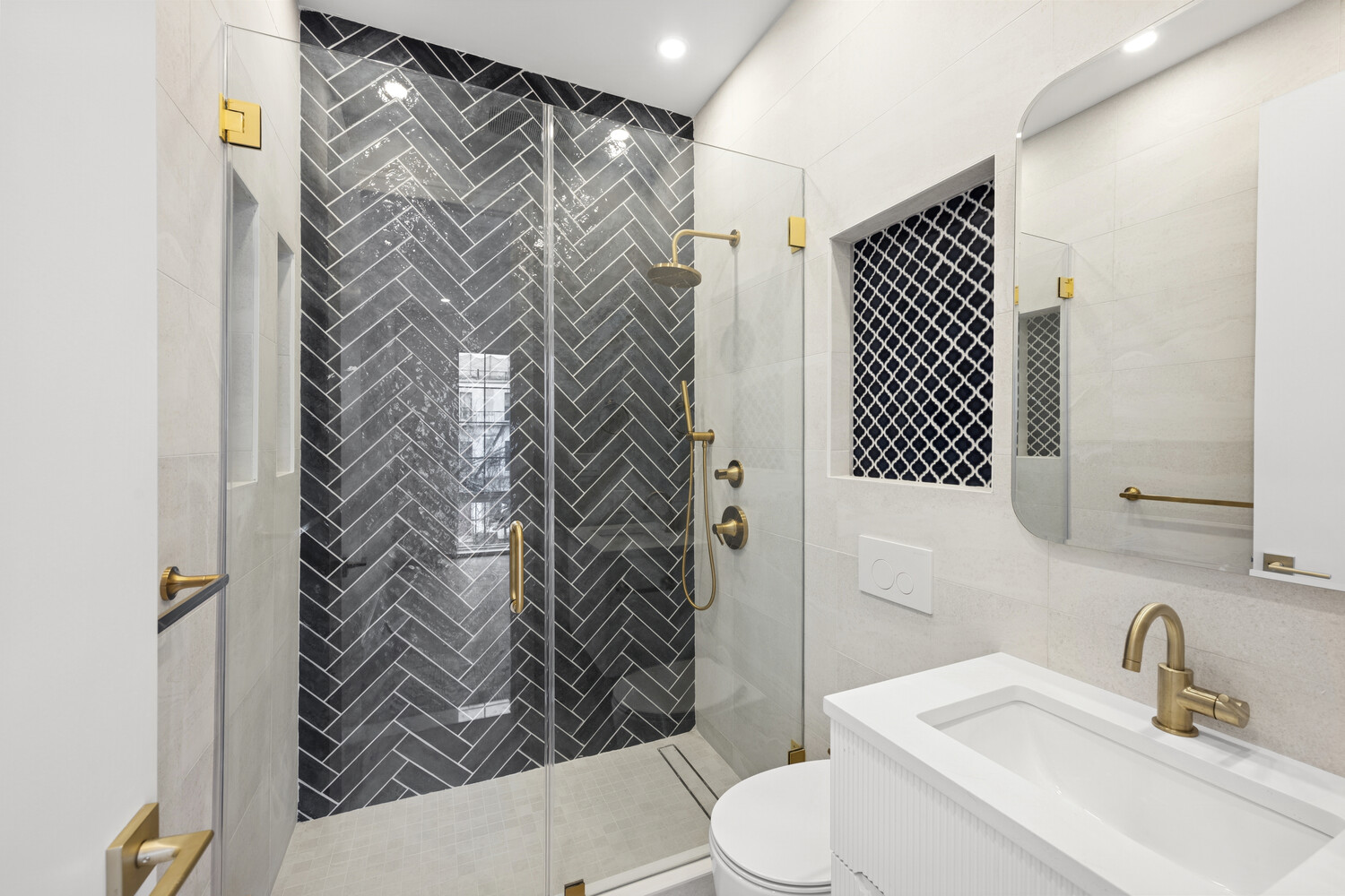 1073 Willoughby Avenue 1B Bushwick Brooklyn NY 11221