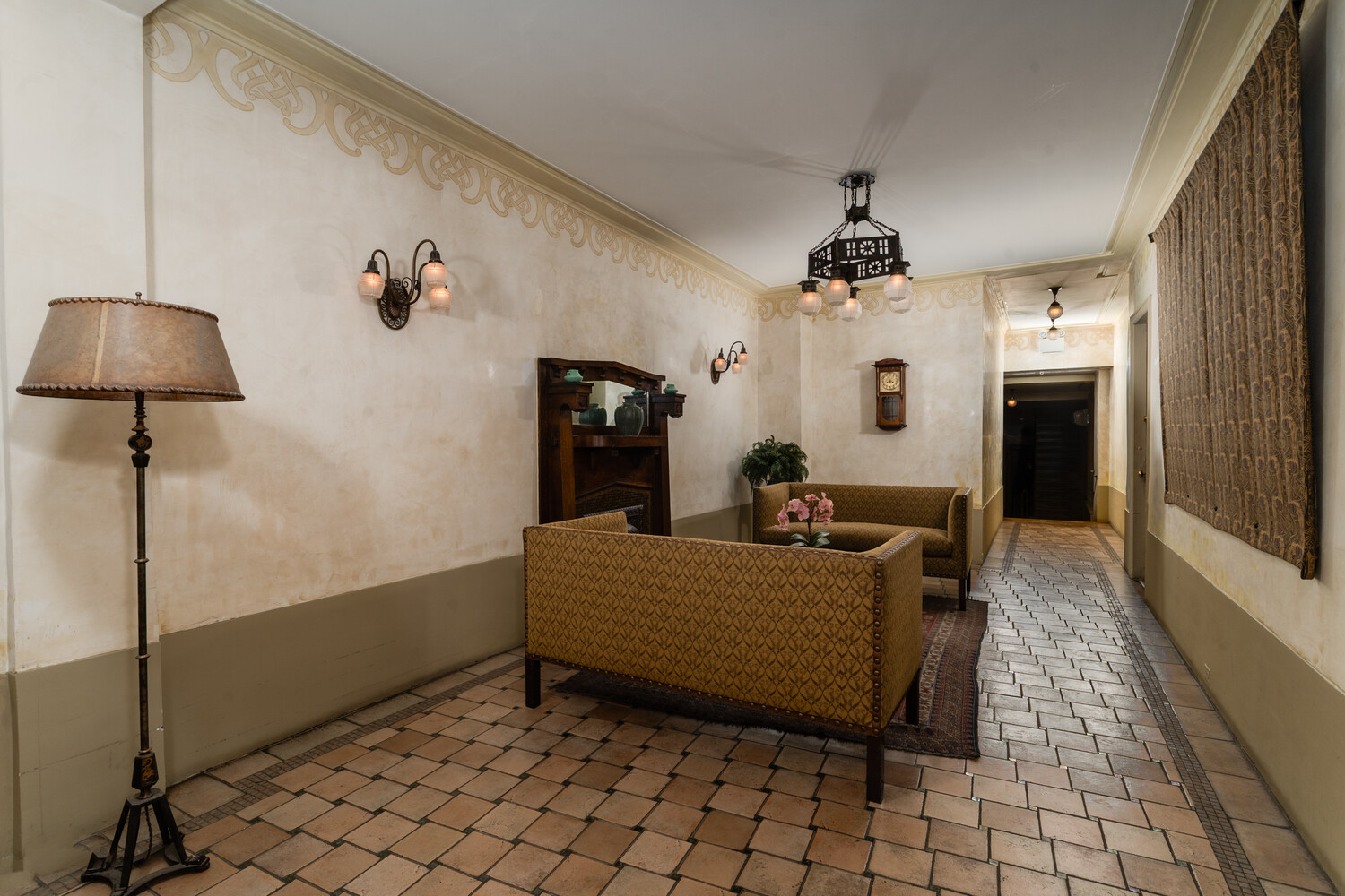 200 West 54th Street 2D Midtown West New York NY 10019