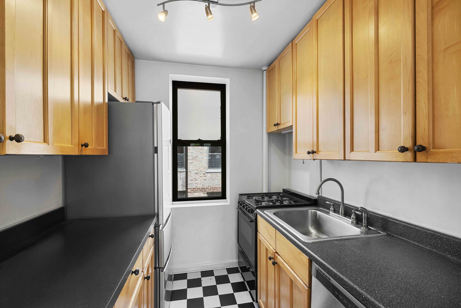 305 West 18th Street 4A Chelsea New York NY 10011