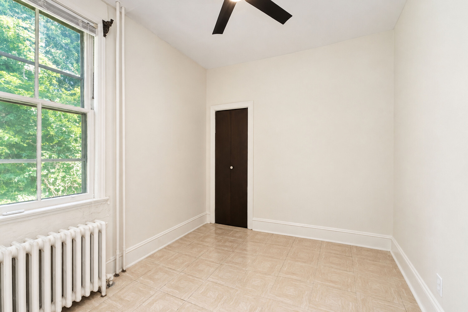 180 Stanley Avenue Tompkinsville Staten Island NY 10301