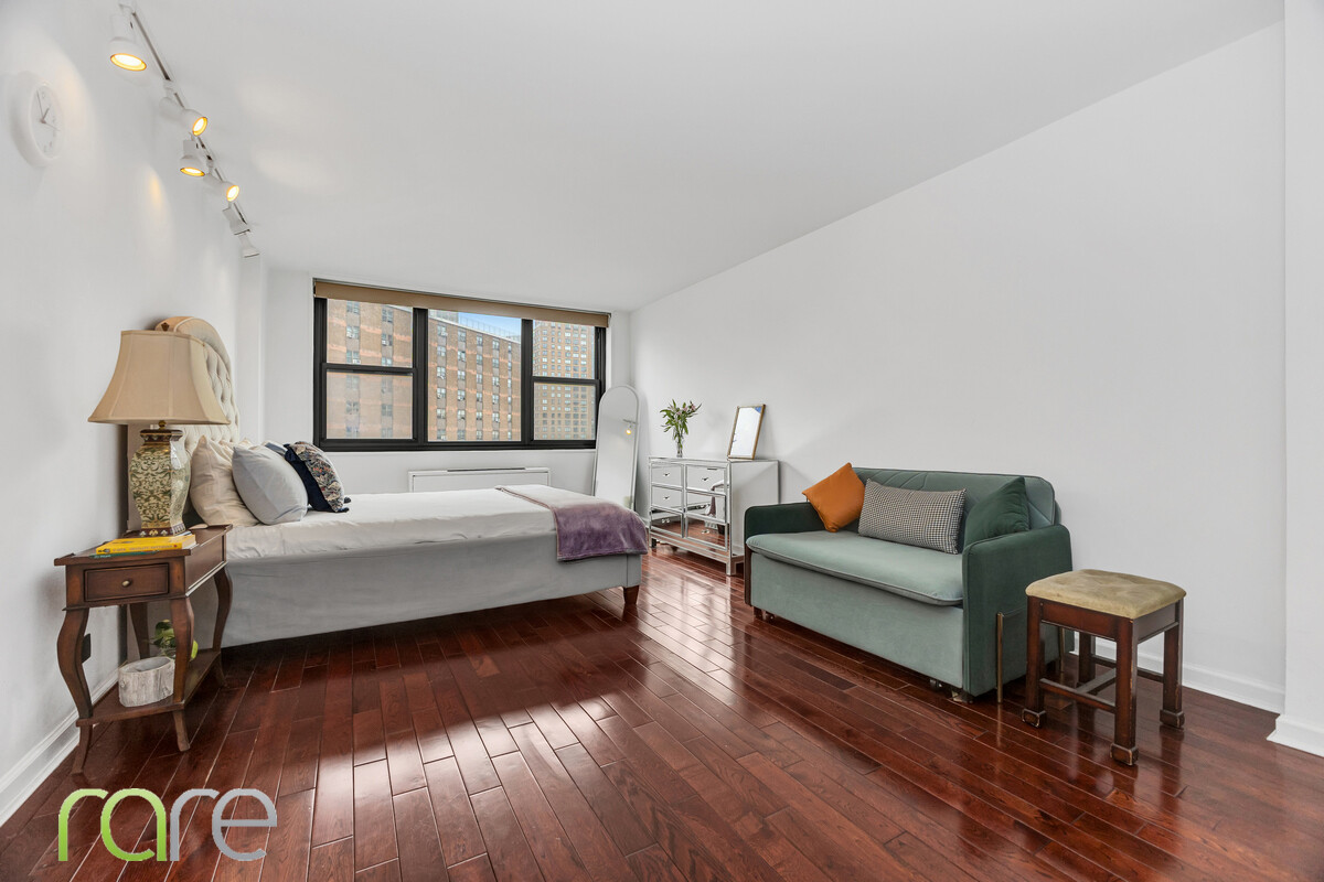 340 East 93rd Street 20CDE Upper East Side New York NY 10128