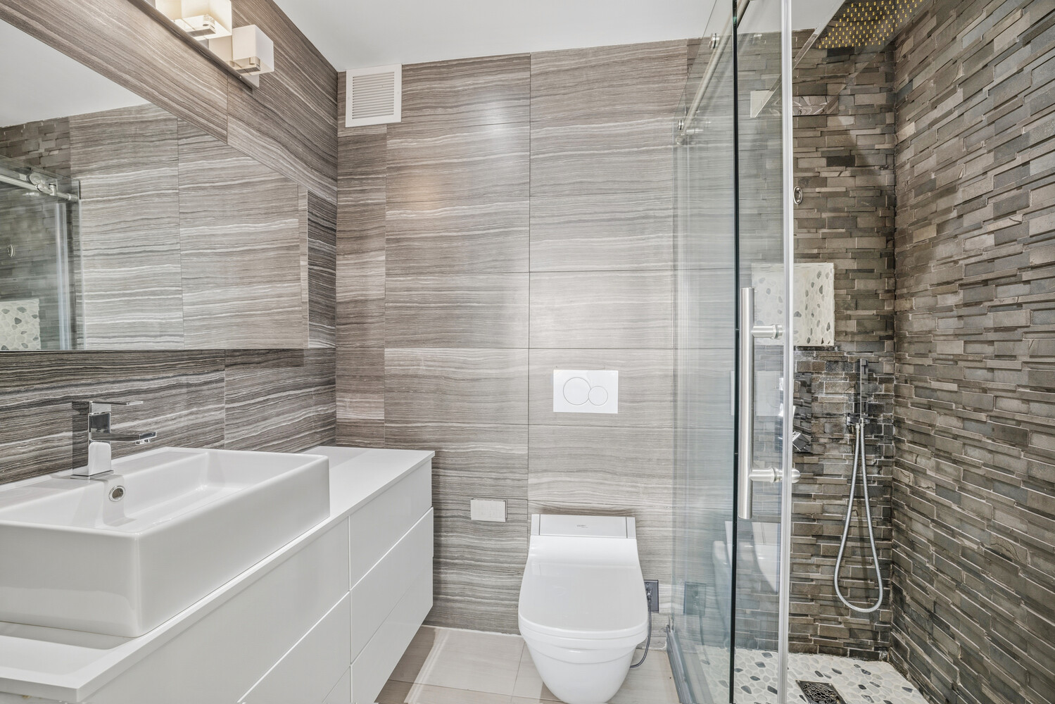 330 East 38th Street 37B Murray Hill New York NY 10016