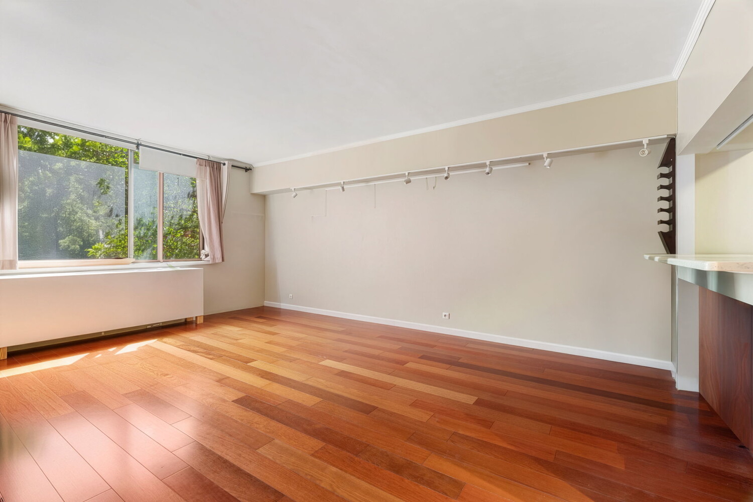 350 West 50th Street Clinton New York NY 10019