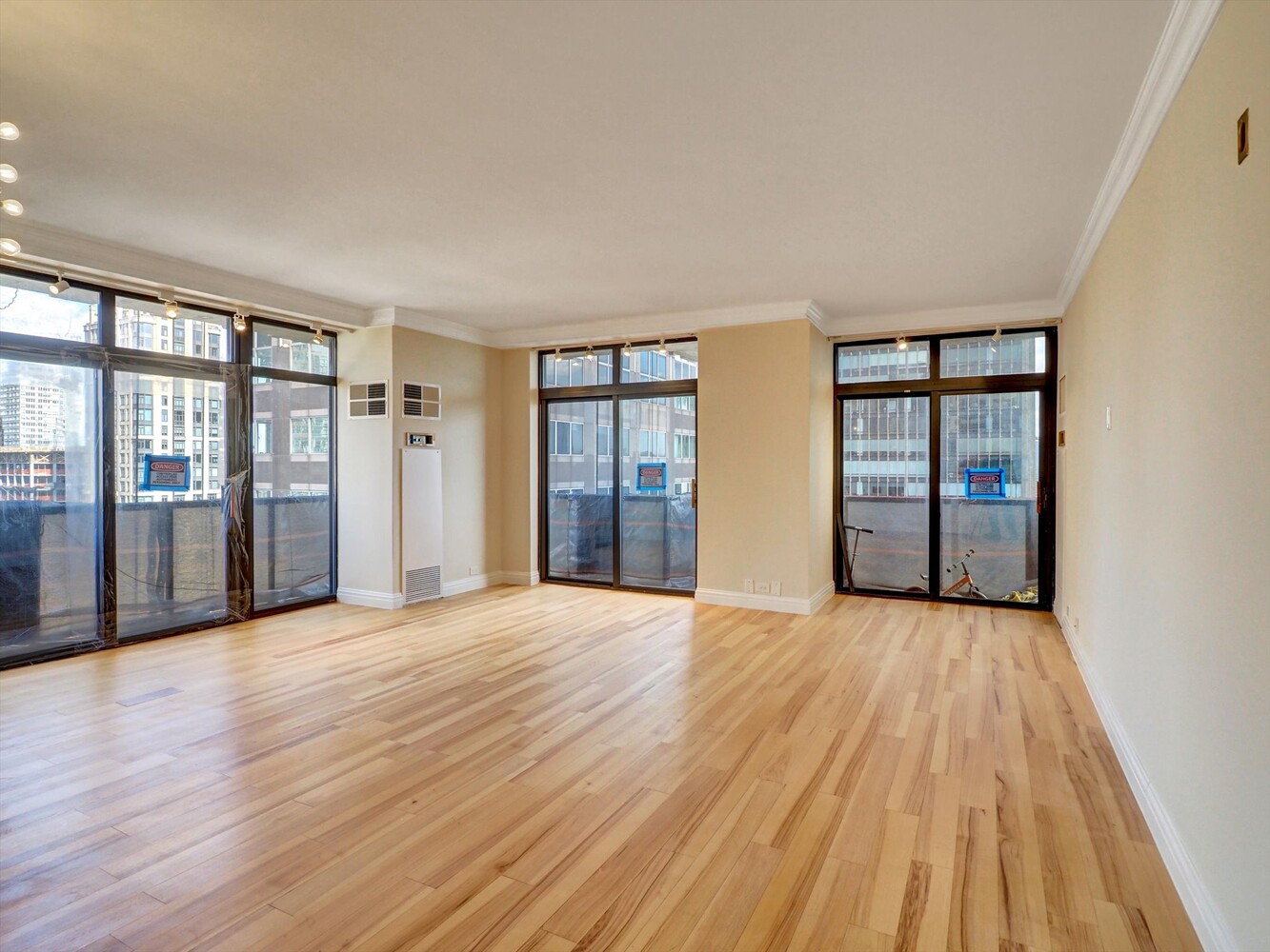 100 United Nations Plaza 24A Turtle Bay New York NY 10017