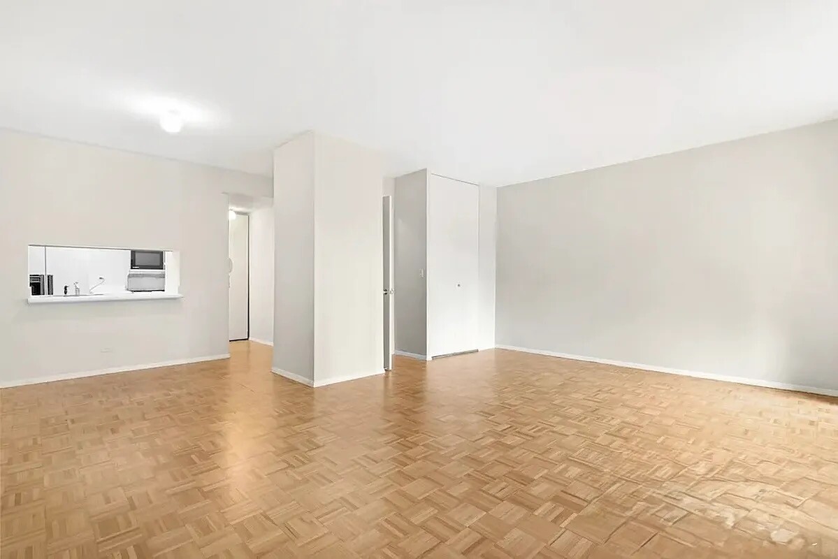 200 Rector Place 9R Battery Park City New York NY 10280