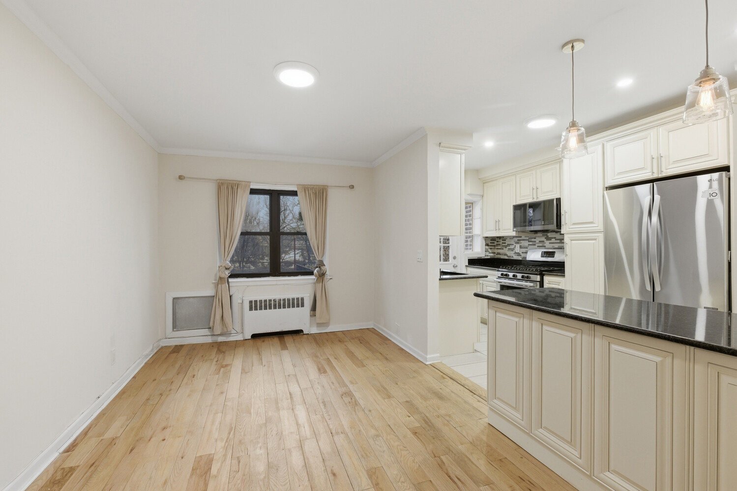 64-36 Austin Street HOUSE Rego Park Queens NY 11374