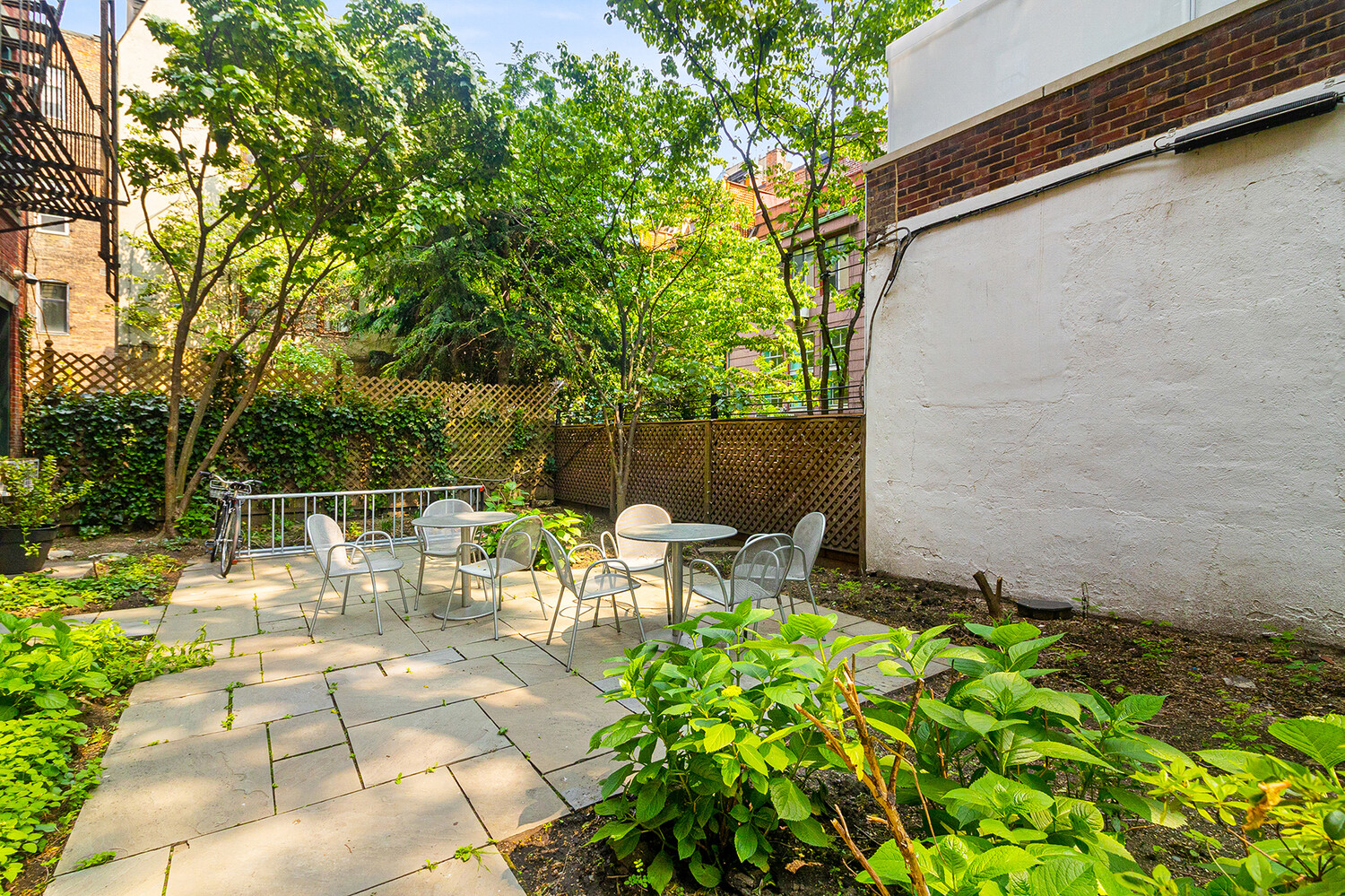 88 Horatio Street APT3B W. Greenwich Village New York NY 10014