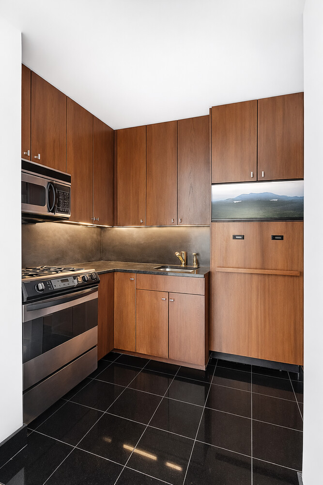 343 East 74th Street 15D Upper East Side New York NY 10021