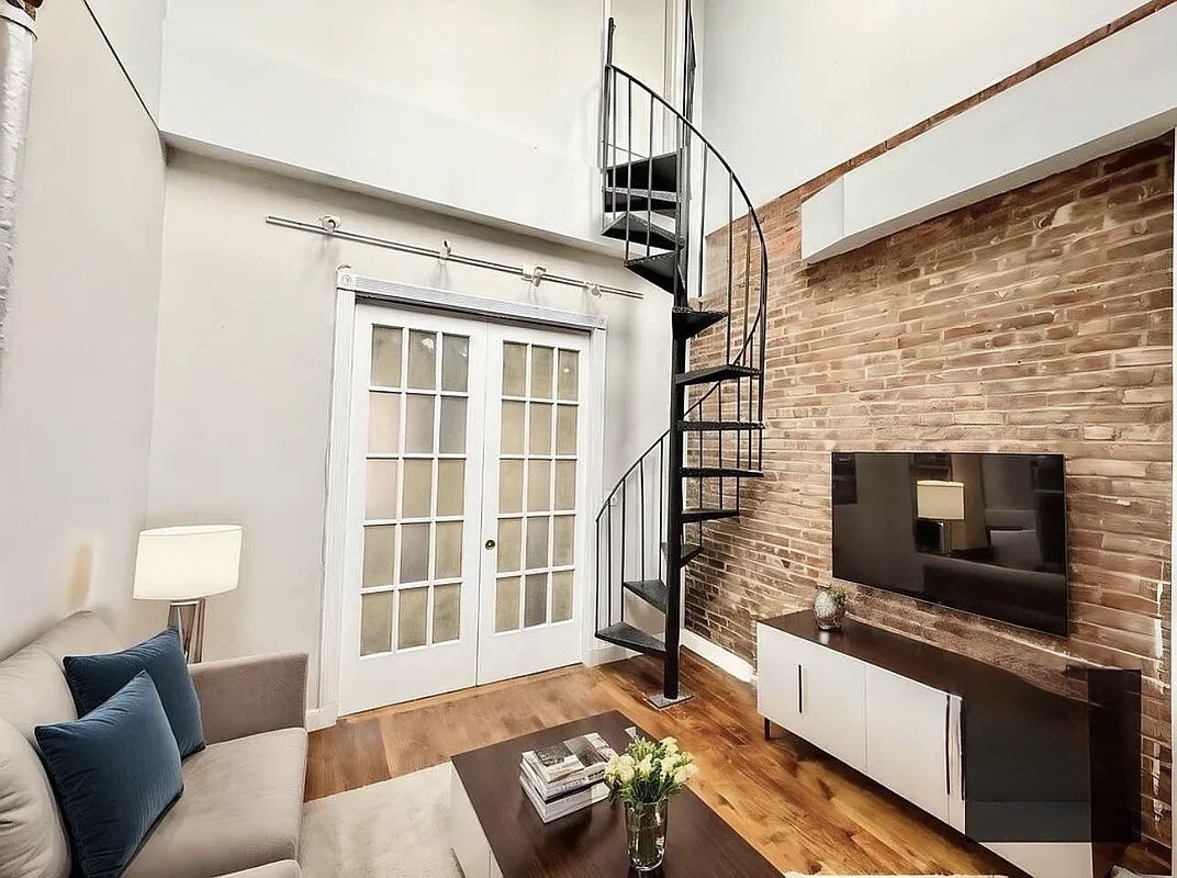 325 East 5th Street F2 E. Greenwich Village New York NY 10003