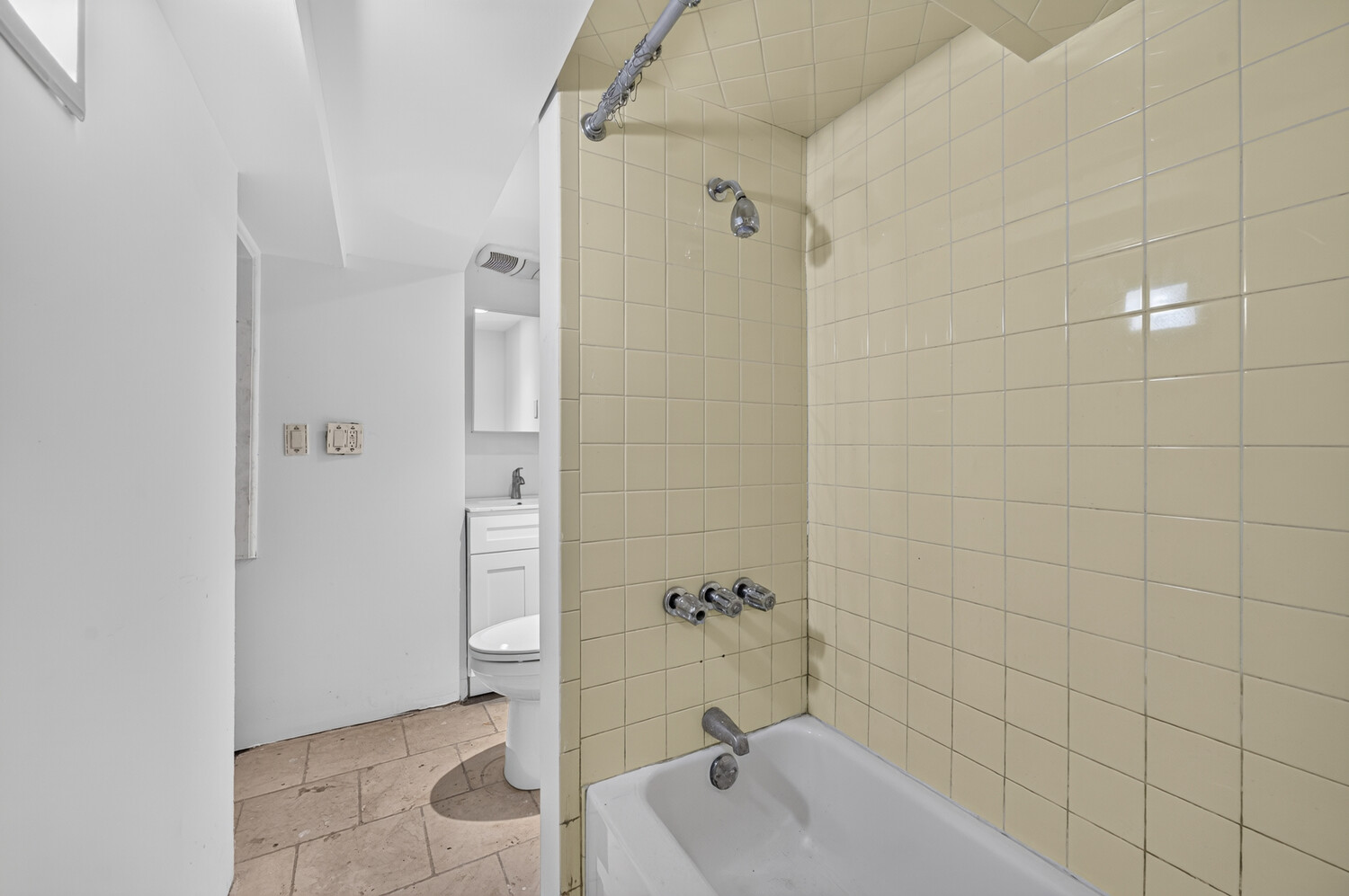 437 West 43rd Street 1G Clinton New York NY 10036