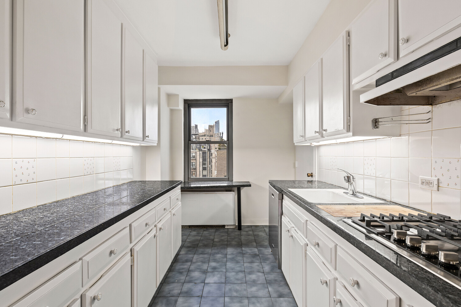 650 Park Avenue 14F Upper East Side New York NY 10065