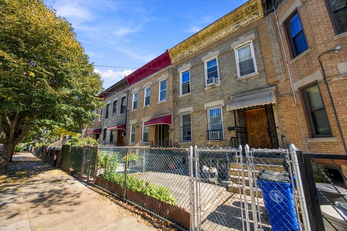 125 Shepherd Avenue Cypress Hills Brooklyn NY 11208