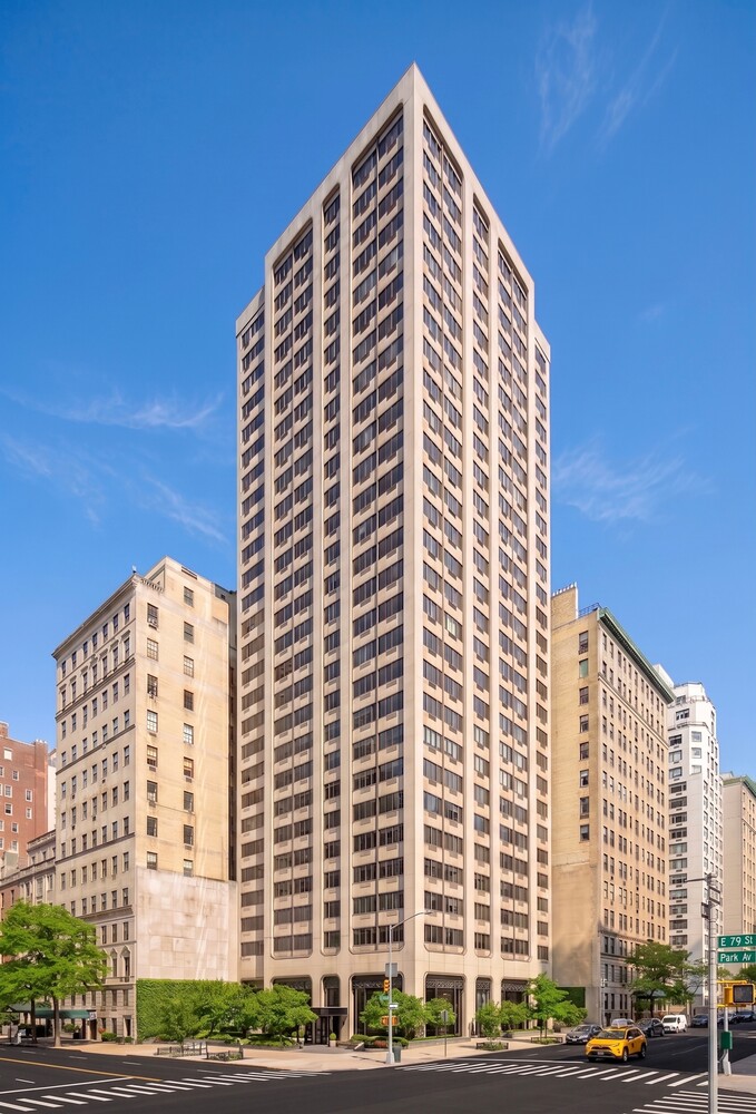 900 Park Avenue 25CD Upper East Side New York NY 10075