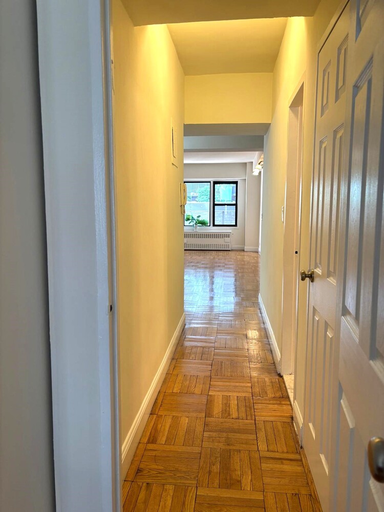 220 East 54th Street 10D Turtle Bay New York NY 10022