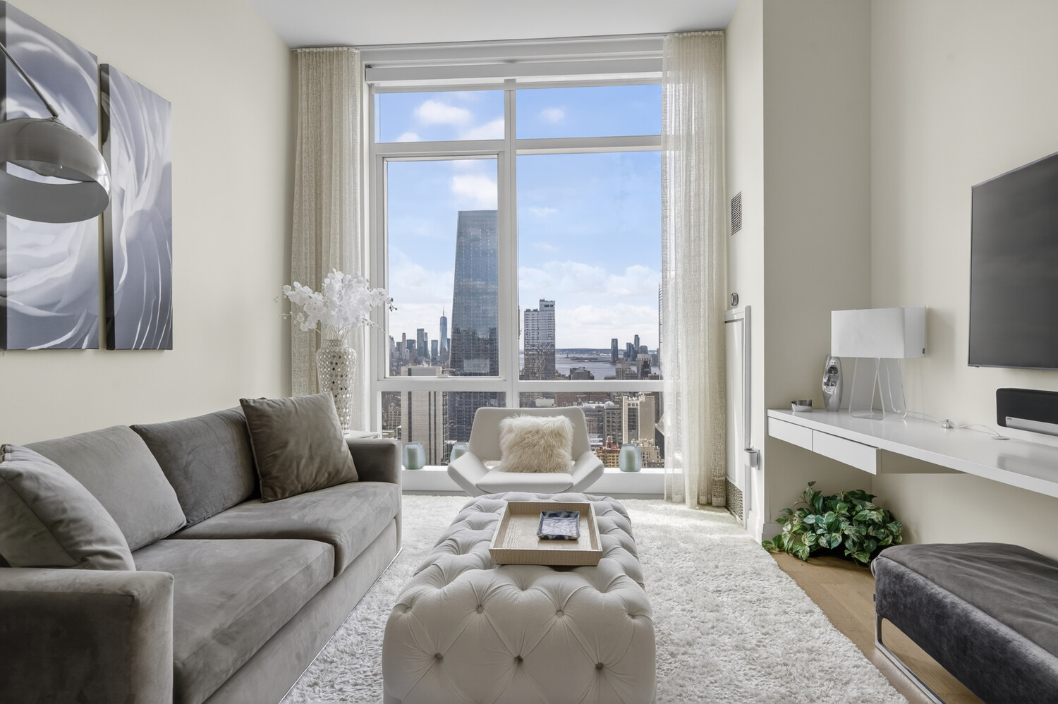 460 West 42nd Street 53G Clinton New York NY 10036