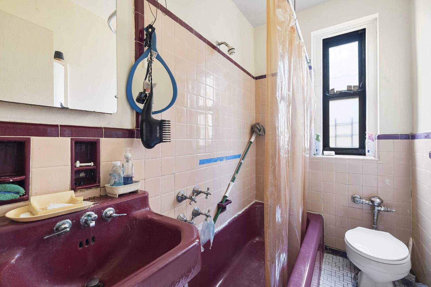 860 Grand Concourse 7F Concourse Bronx NY 10451